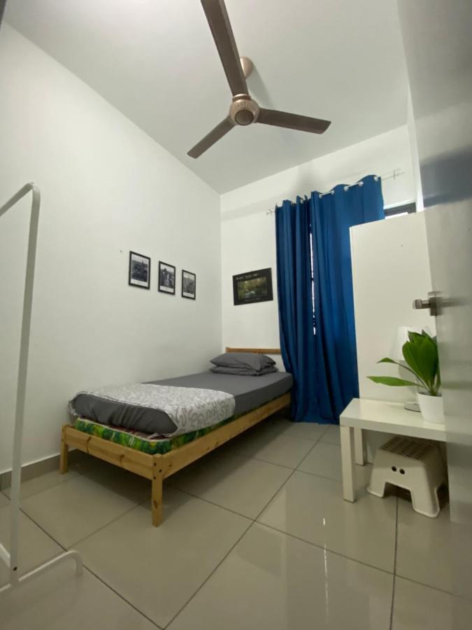 Bangi Almyra Suite Екстериор снимка