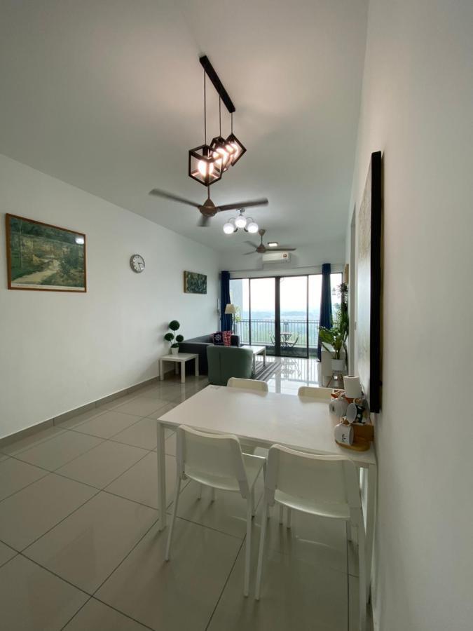 Bangi Almyra Suite Екстериор снимка