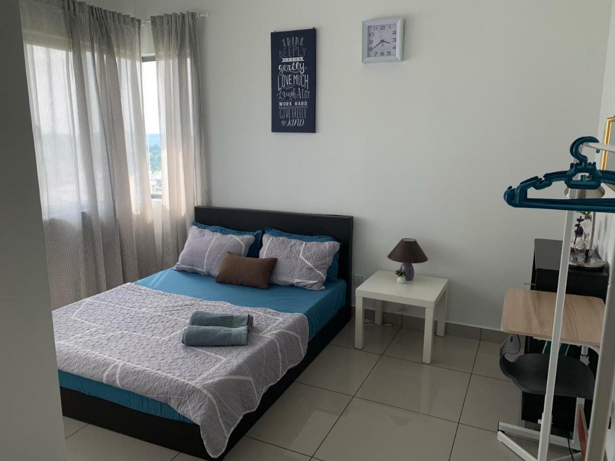 Bangi Almyra Suite Екстериор снимка