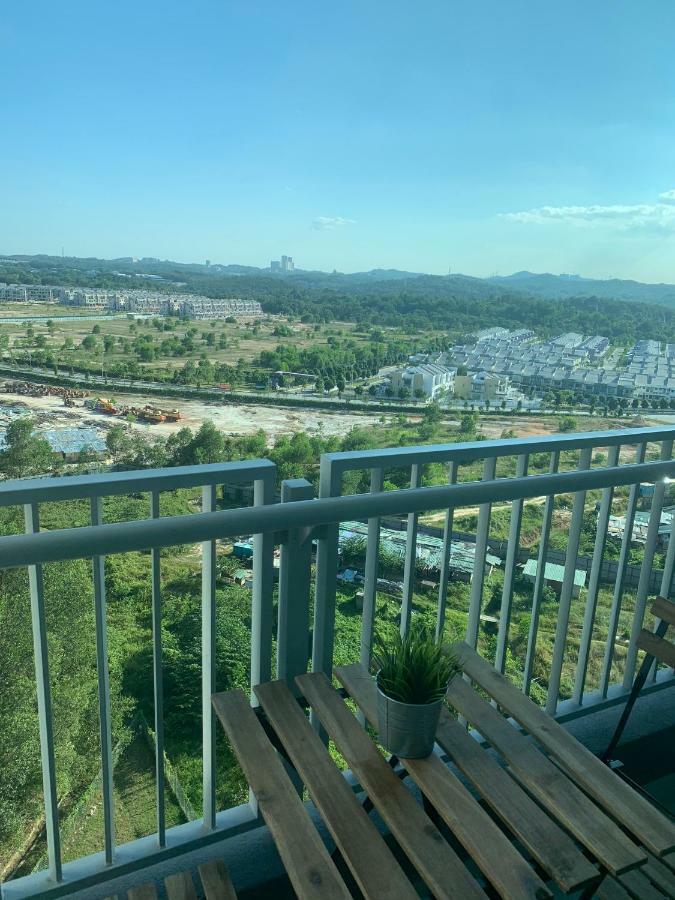 Bangi Almyra Suite Екстериор снимка