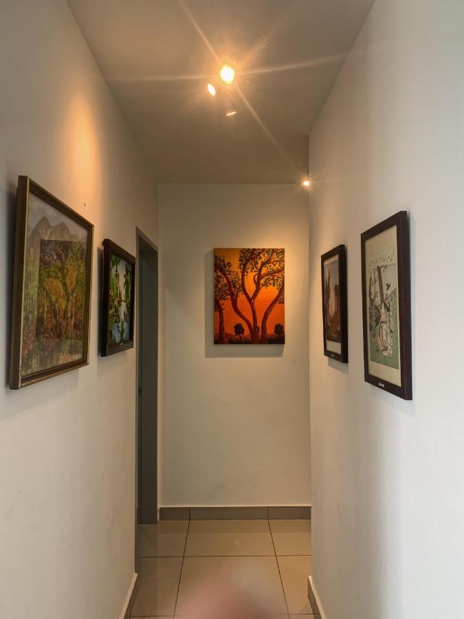Bangi Almyra Suite Екстериор снимка